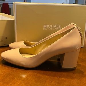 Michael Kors Mira Flex Mid Heels - Nude